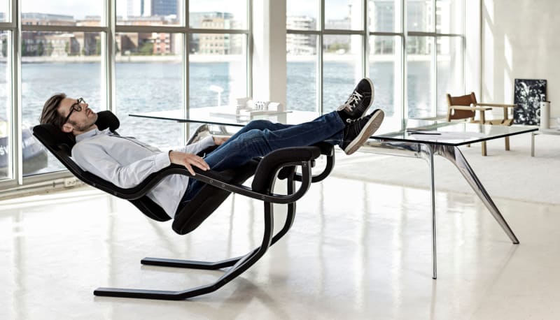 Schwarzer Relaxsessel Modell Gravity  -   Enspannung pur | © Varier Furniture AS