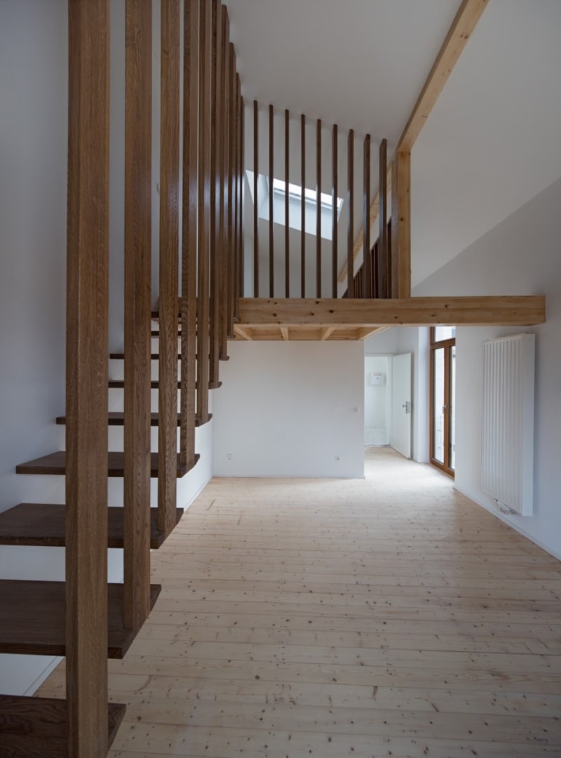 Suffizienz-Wohnen mit Empore in einem sanierten Dreifensterhaus in Köln-Mülheim | © Christoph Servatius / Noesser Padberg Architekten GmbH