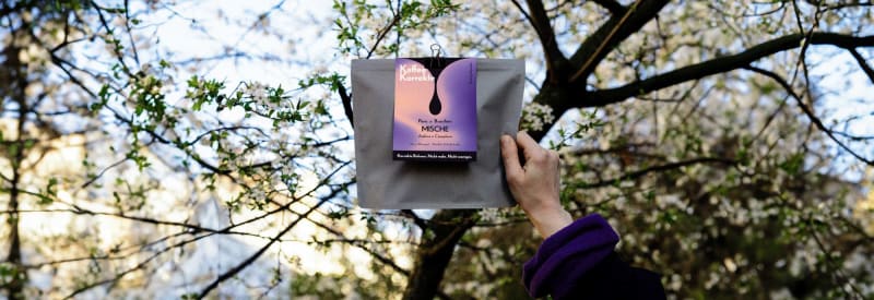 Kaffee Korrekte MISCHE BLEND in die Höhe | © Henning Brode / Kaffee Korrekte