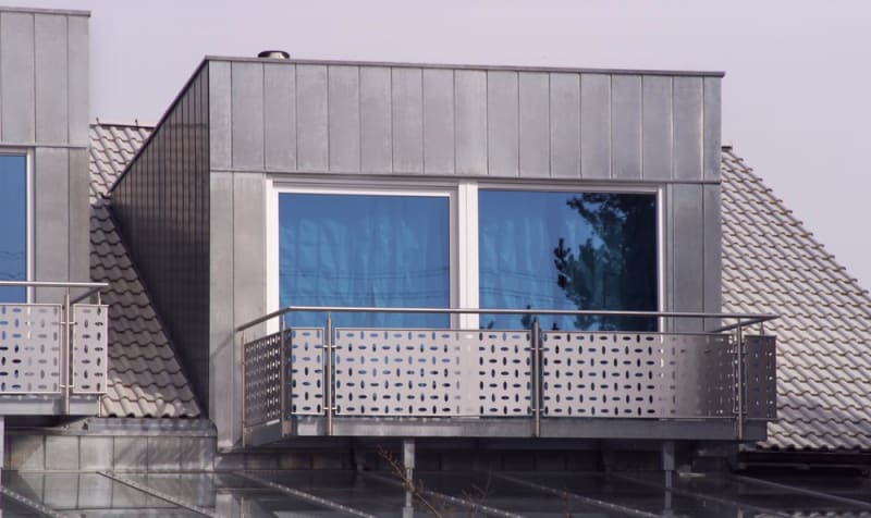 Titanzink-Einhängefalz an einer Dachgaubenfront | © Körner + Körner Bedachungsgesellschaft mbH