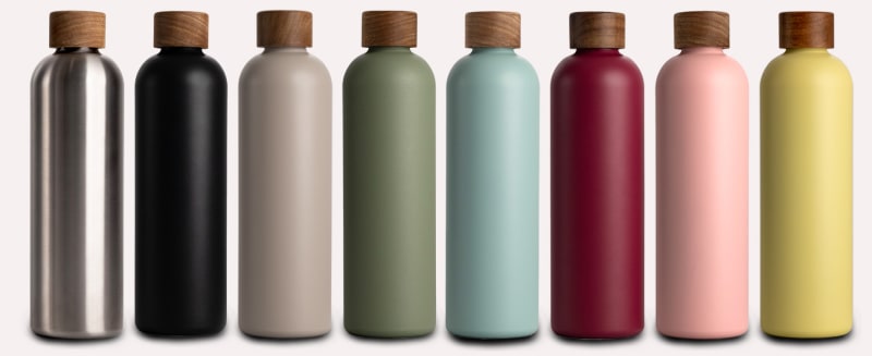 Edelstahl Trinkflasche Wood Edition mit FSC zertifiziertem Akazienholz Deckel in verschiedenen Farben und Größen erhältlich | © Trend7Factor UG (haftungsbeschränkt)