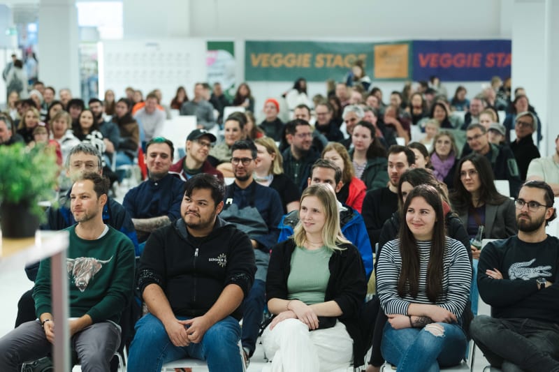 Besucher bei einem Vortrag auf der Veggieworld München