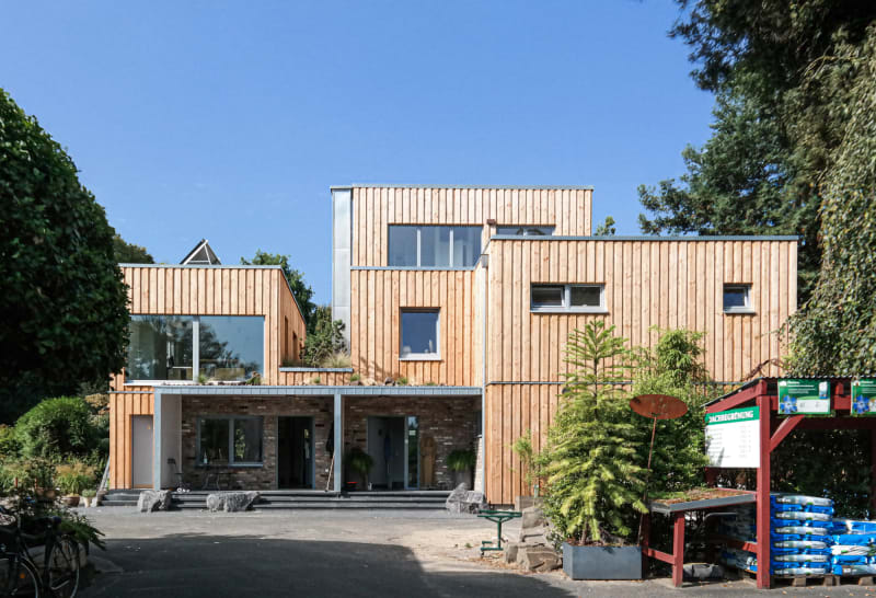 Wohn- und Geschäftshaus Grasland Hensen in Bergheim, errichtet in Holzrahmenbauweise | © Rosenthal Holzhaus
