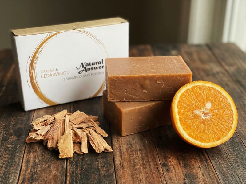 Orange & Zedernholz Shampoo Bar | © Natural Answer
