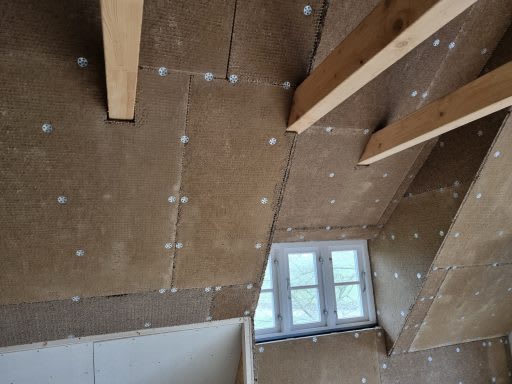 Lehmbauplatten im OG eines Bauernhauses (Schleusner Leichtlehmplatte) | © Bauausführung Vonnekold