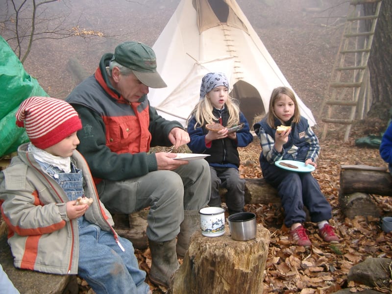 Wildniserleben im Camp für Jung und Alt | © Wildnisschule Wildniswissen GbR