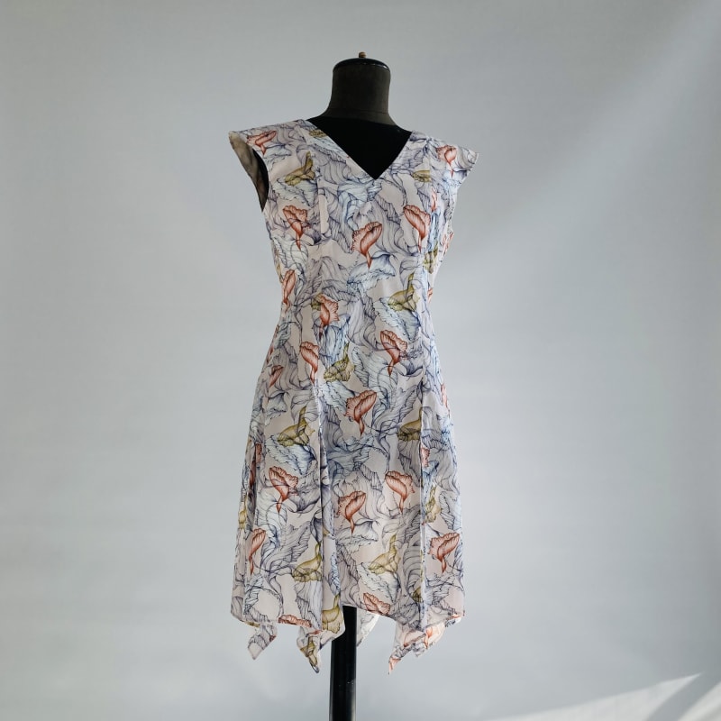 Maßanfertigung Sommerkleid aus nachhaltig zertifizerten Materialien | © Miriam Gärtner