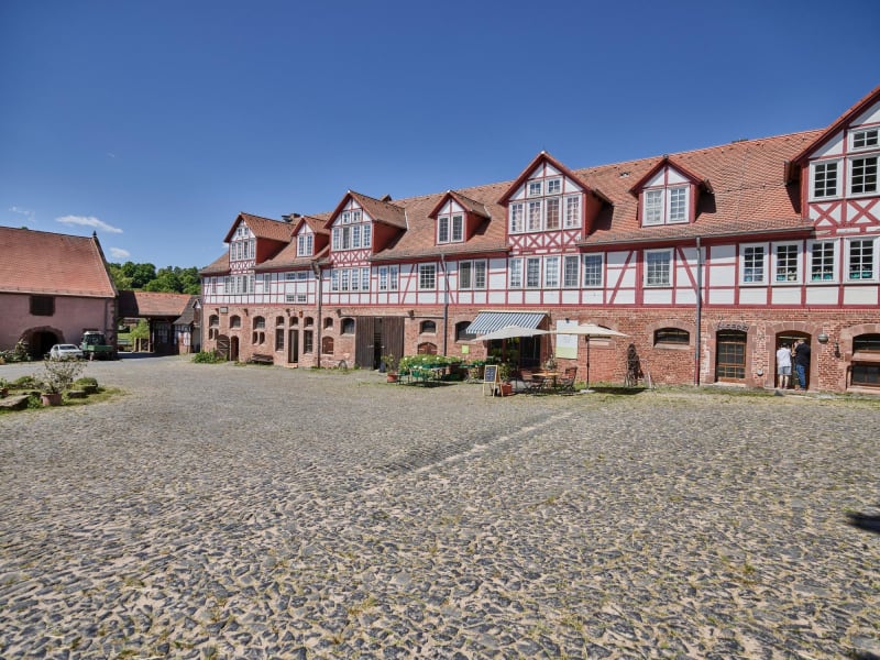 Innenhof und Langhaus Hof Fleckenbühl | © die Fleckenbühler