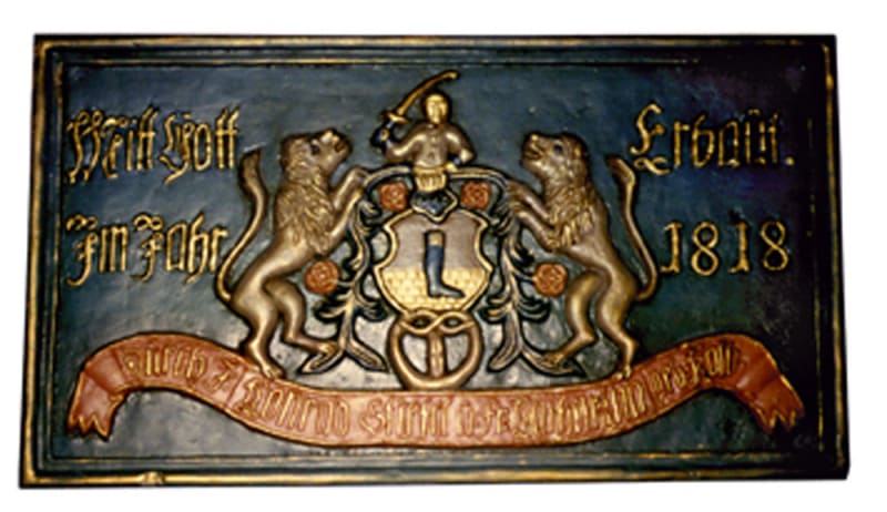 Restaurierung einer historischen Relieftafel | © Lisa Witte & Sohn oHG