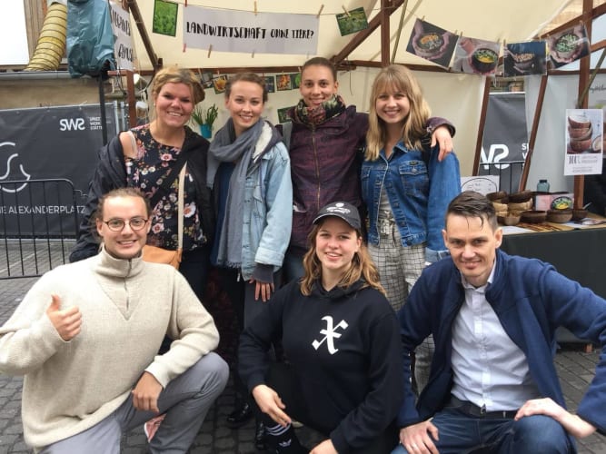 36636086_10217018003466394_9143918771126140928_n.jpg null