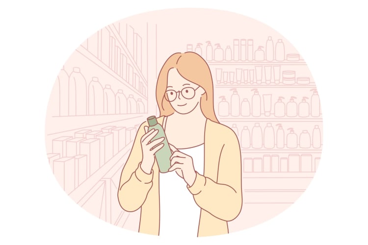 Junge, lächelnde Mädchen-Zeichentrickfigur, die mit einer Flasche Shampoo in den Händen steht und die Inhaltsstoffe liest.