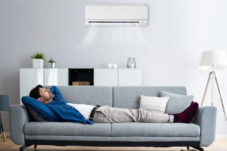 Klimaanlage zu Hause im Wohnzimmer null