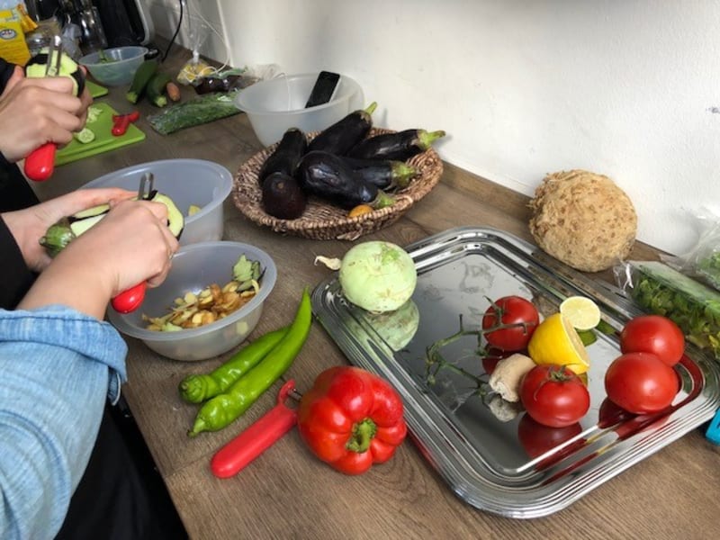 FORUM Berufsbildung - Zero Waste Cooking: Projekttag „WERTvoll erziehen“ der Ausbildenden für Sozialassistenz und Erzieher