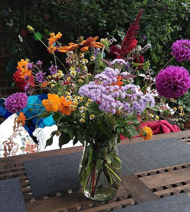 Unser selbstgepflückter bunter Blumenstrauss