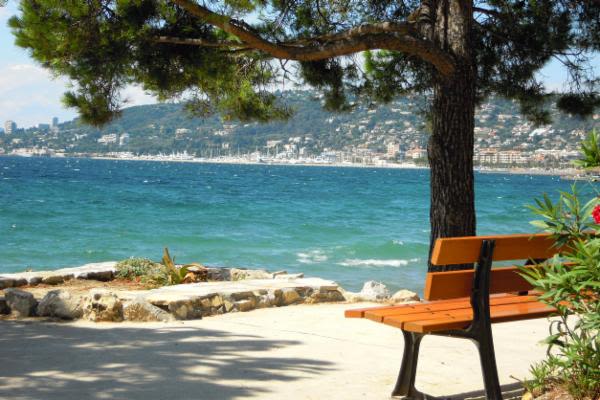Programme neuf à Antibes : 1 appartements dès 199 000 € — photo 4