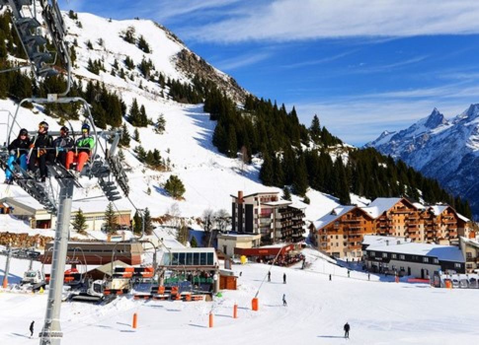 AURIS EN OISANS - LES BALCONS D'AUREA