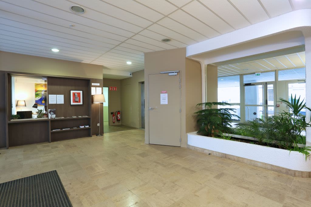 19d9b1af1be36378c1db829cd5a30b24