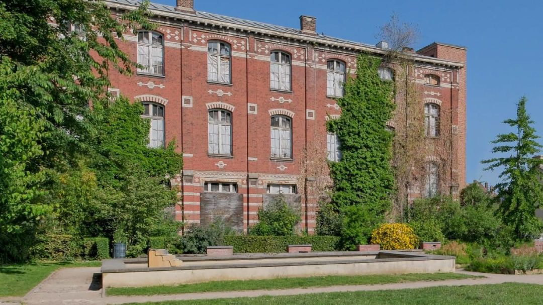 1b086a1497d250f72b931bd571f78329