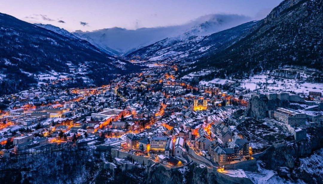 2193a27e7005a11036e664d95e26ce8c