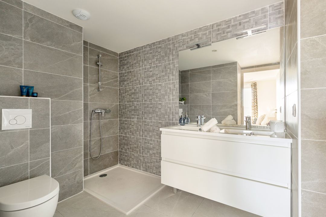 2b42f0ef60844965745d7961261ea476