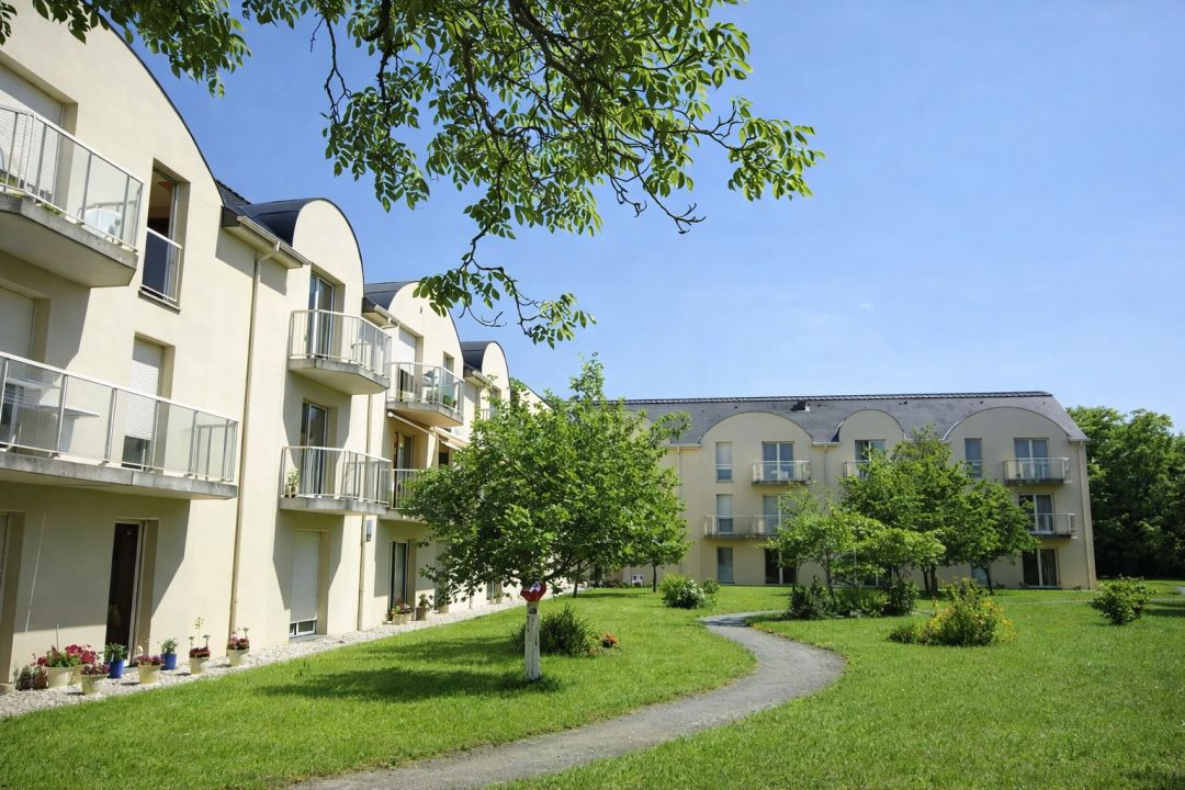 Programme neuf à Précigné : 1 appartements dès 95 485 € — photo 1