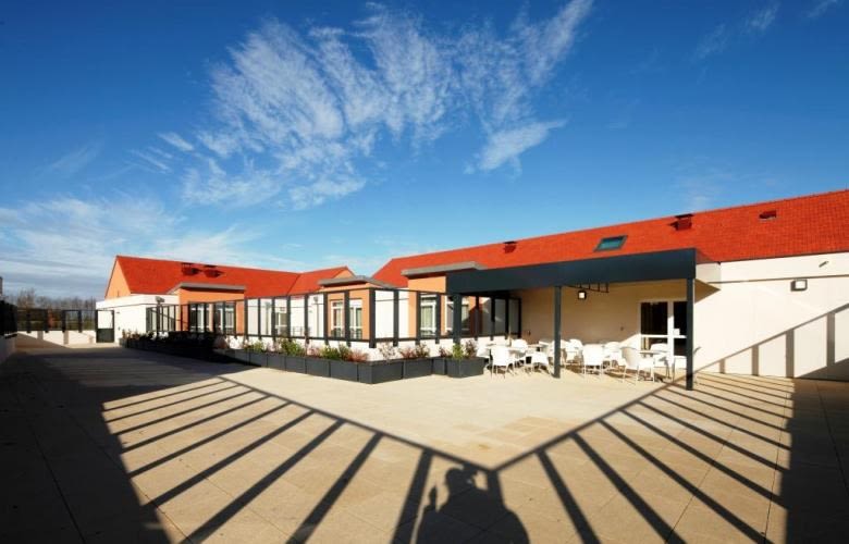 30fb12ce294200ce8c1e16be2b8d899e