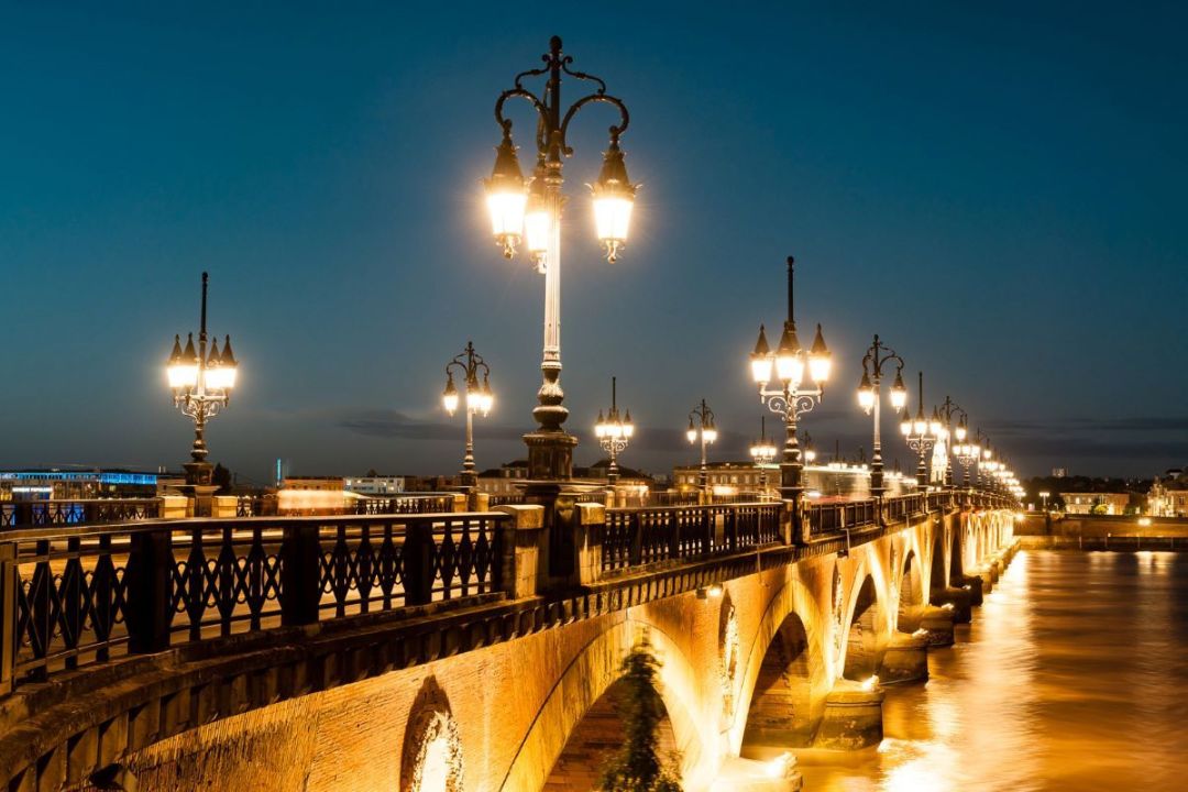 326656e1ebd646b885fa165d5ed26770