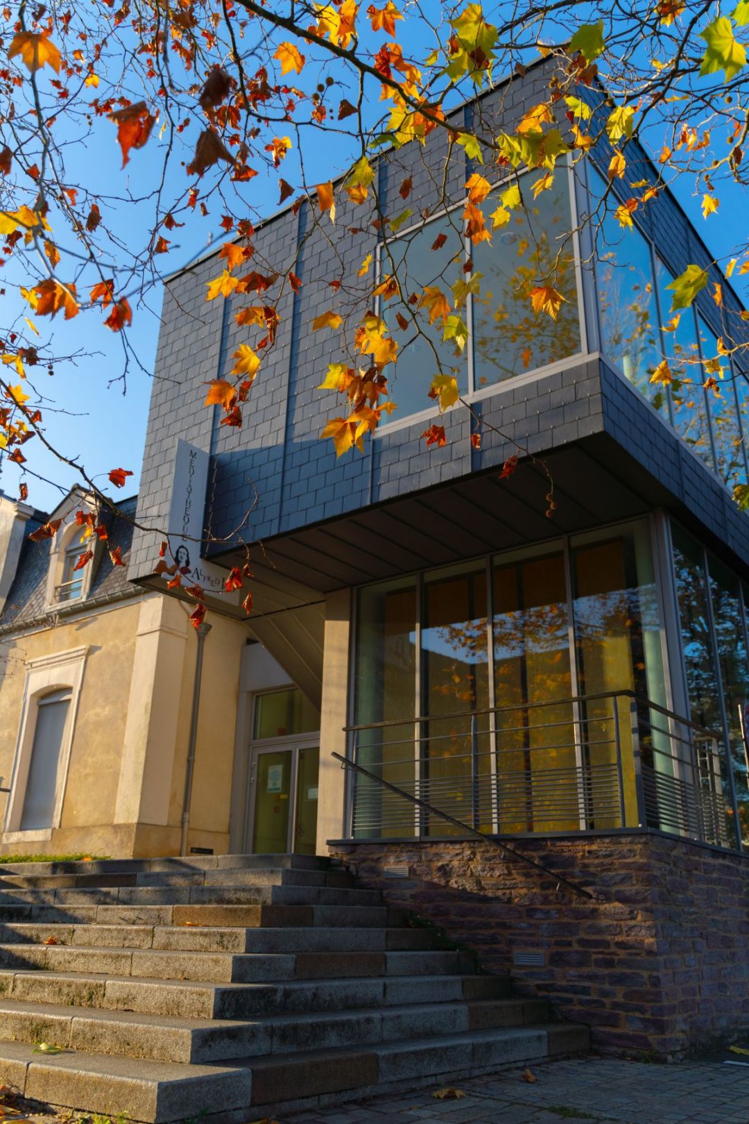 3498286f808cf6a017515a4c99e83b43