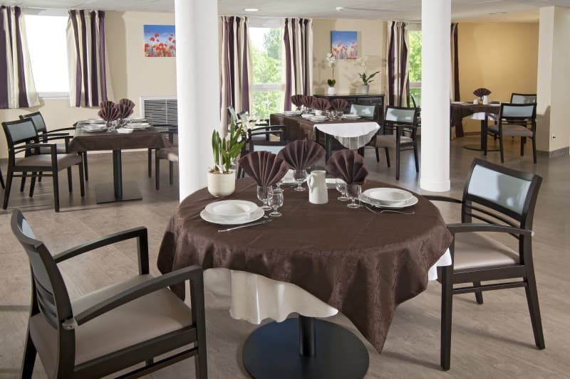 3f22c868835f47a8df468801b1ac75d2