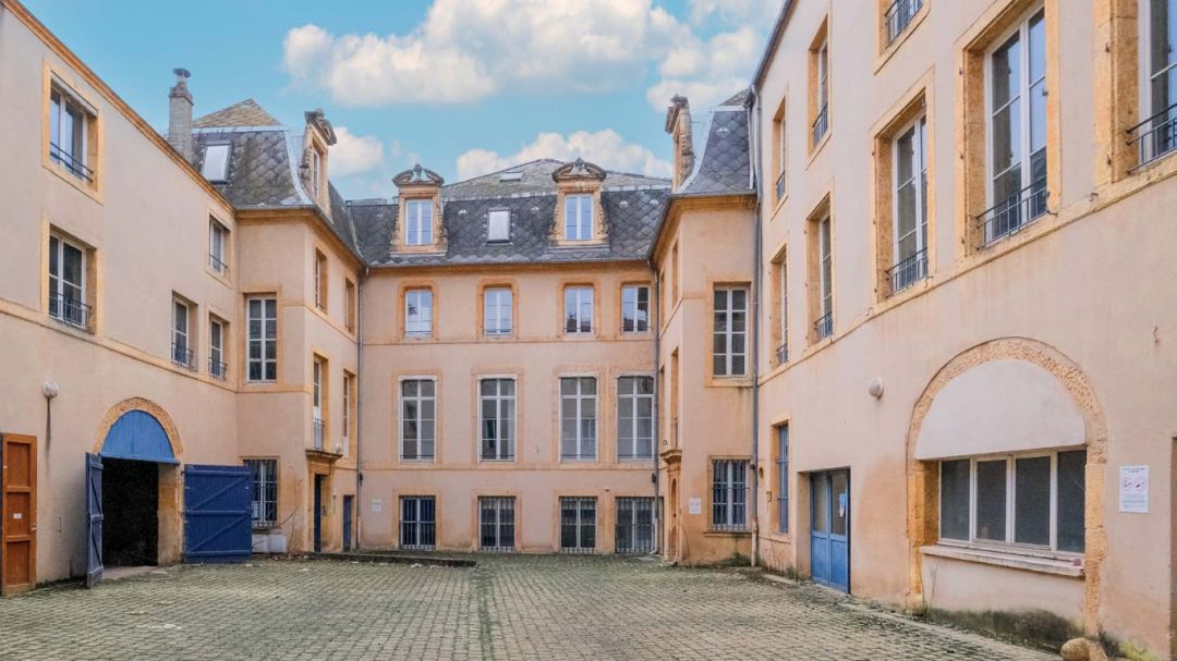 METZ : 18, rue Haute-Seille
