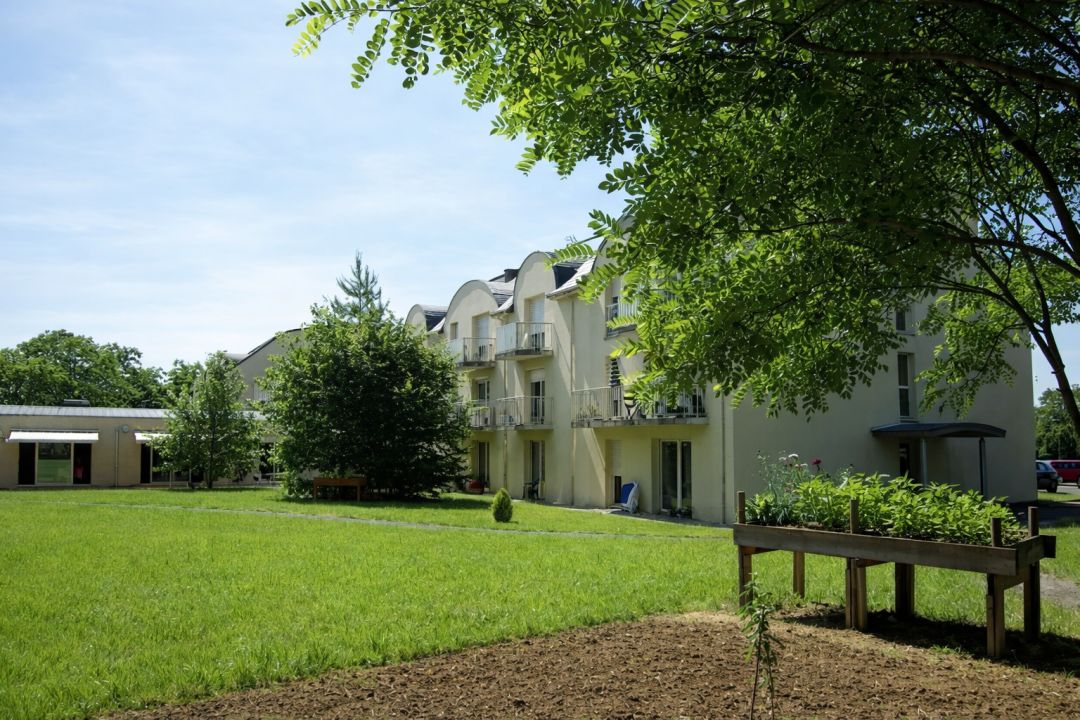 Programme neuf à Précigné : 1 appartements dès 95 485 € — photo 2