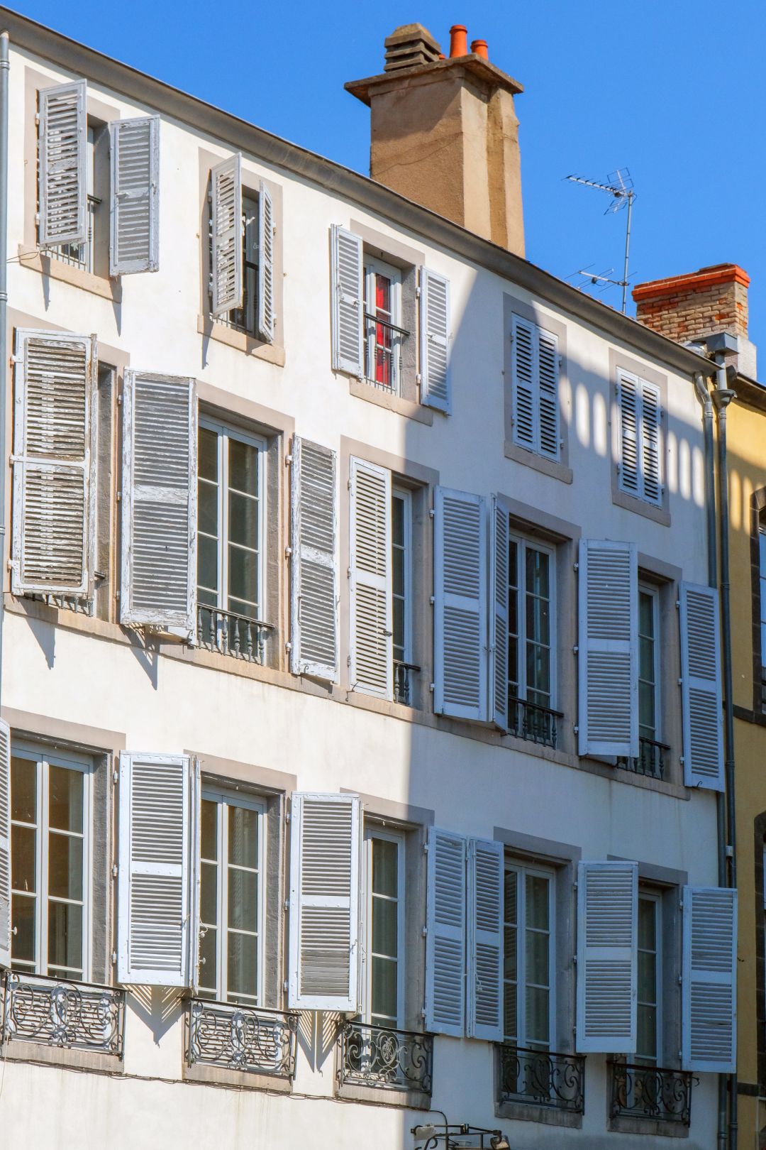 RIOM : 39, rue du Commerce