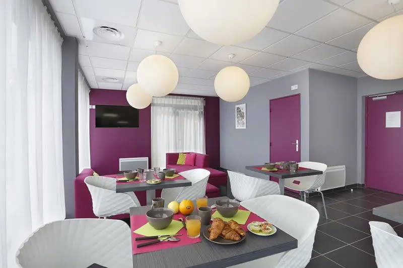 539299d32bf6646ba7a2a30d48a1d5b5