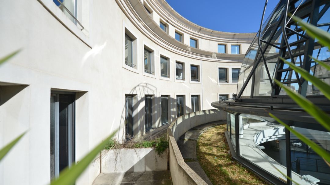 NÎMES : 8 bis rue de l'Agau - rue Corconne