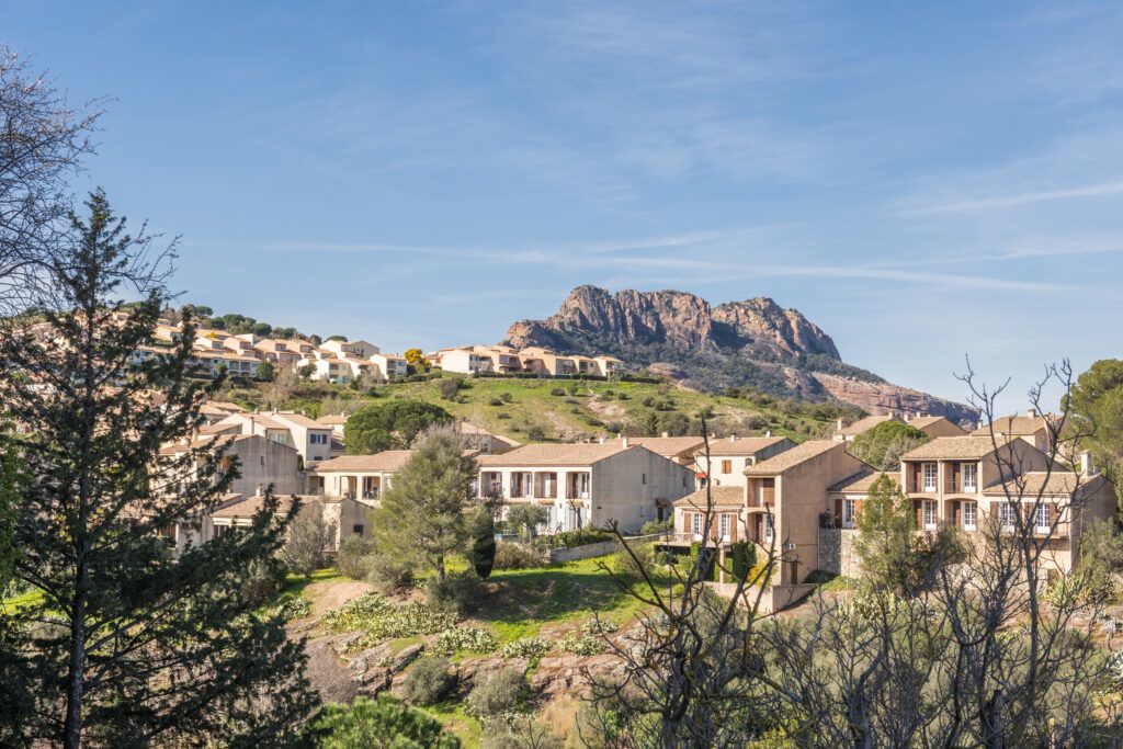 Programme neuf à Roquebrune-sur-Argens : 25 appartements dès 460 000 € — photo 5