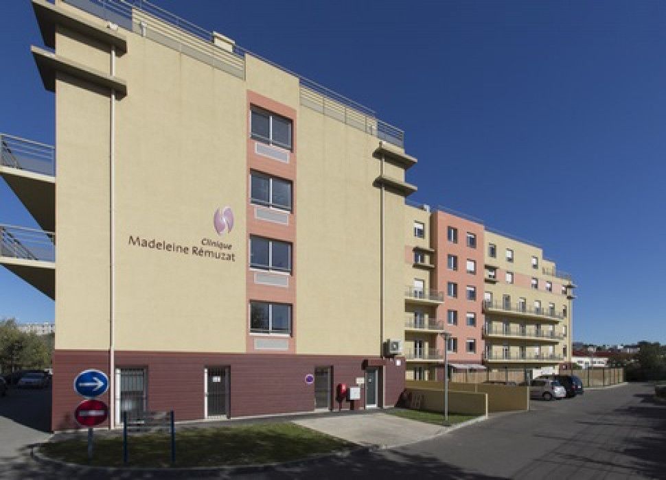 MARSEILLE - CLINIQUE MADELEINE REMUZAT