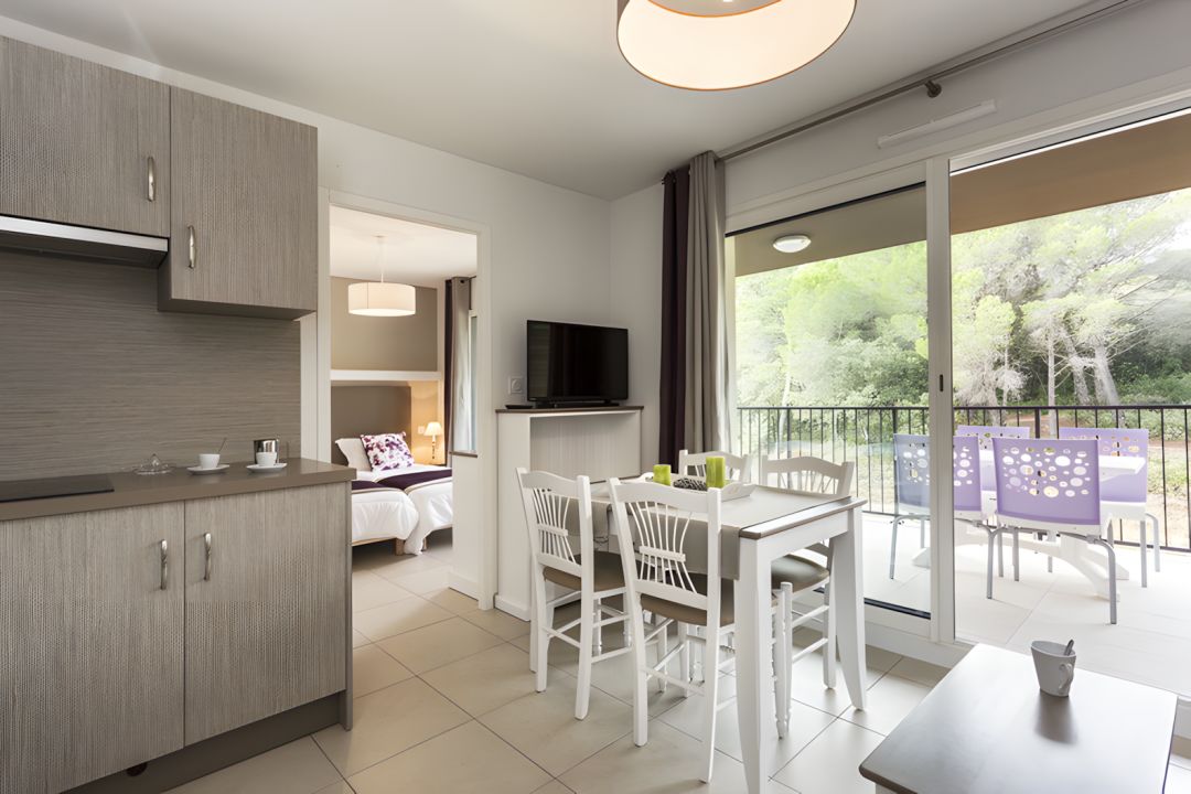 Programme neuf à Remoulins : 1 appartement — photo 3