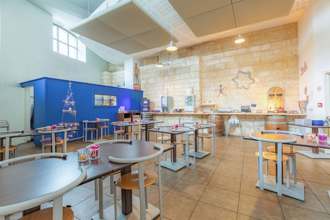 7e074234270d603de69885f6a2452d09