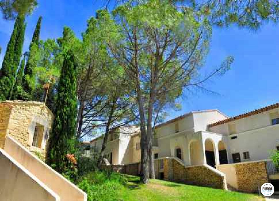 LES BEAUMETTES - GORDES - LE DOMAINE DU MOULIN BLANC