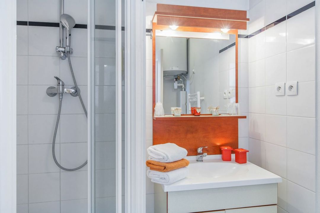 82b0dde2dddd26a9e0df13c0def17b12