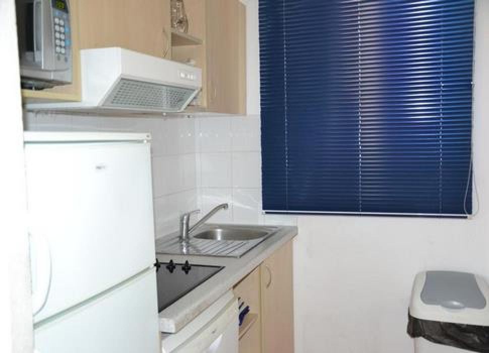 9325b2beacdf23302dff1874be9ce641