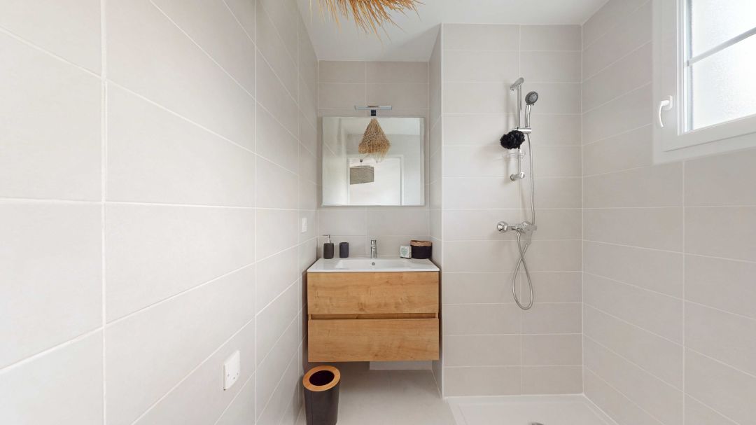 9897992adad7023fc179634d45c24a46