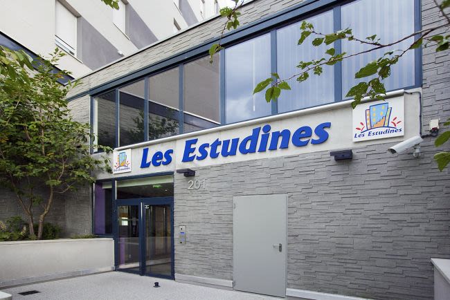Les Estudines Nanterre Universite