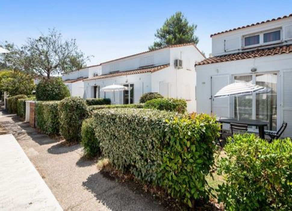 a4ff817a54250b18a250ec25d09e1802