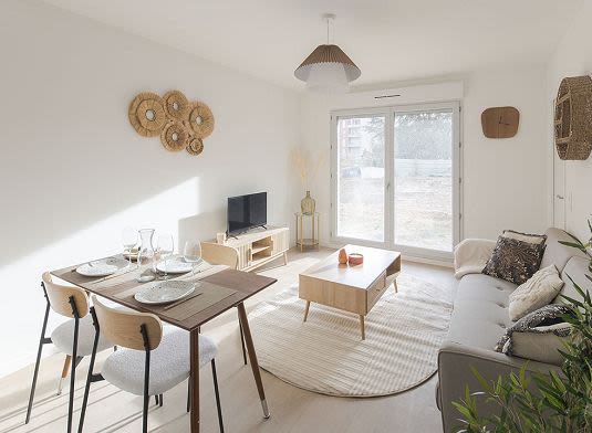 aef673d98144814db3ad587cc32e8678