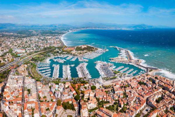 Programme neuf à Antibes : 1 appartements dès 199 000 € — photo 1