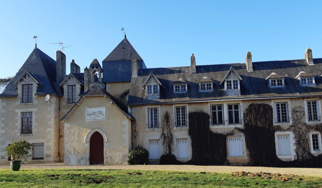 POITIERS-LIGUGÉ : Château de la Mothe