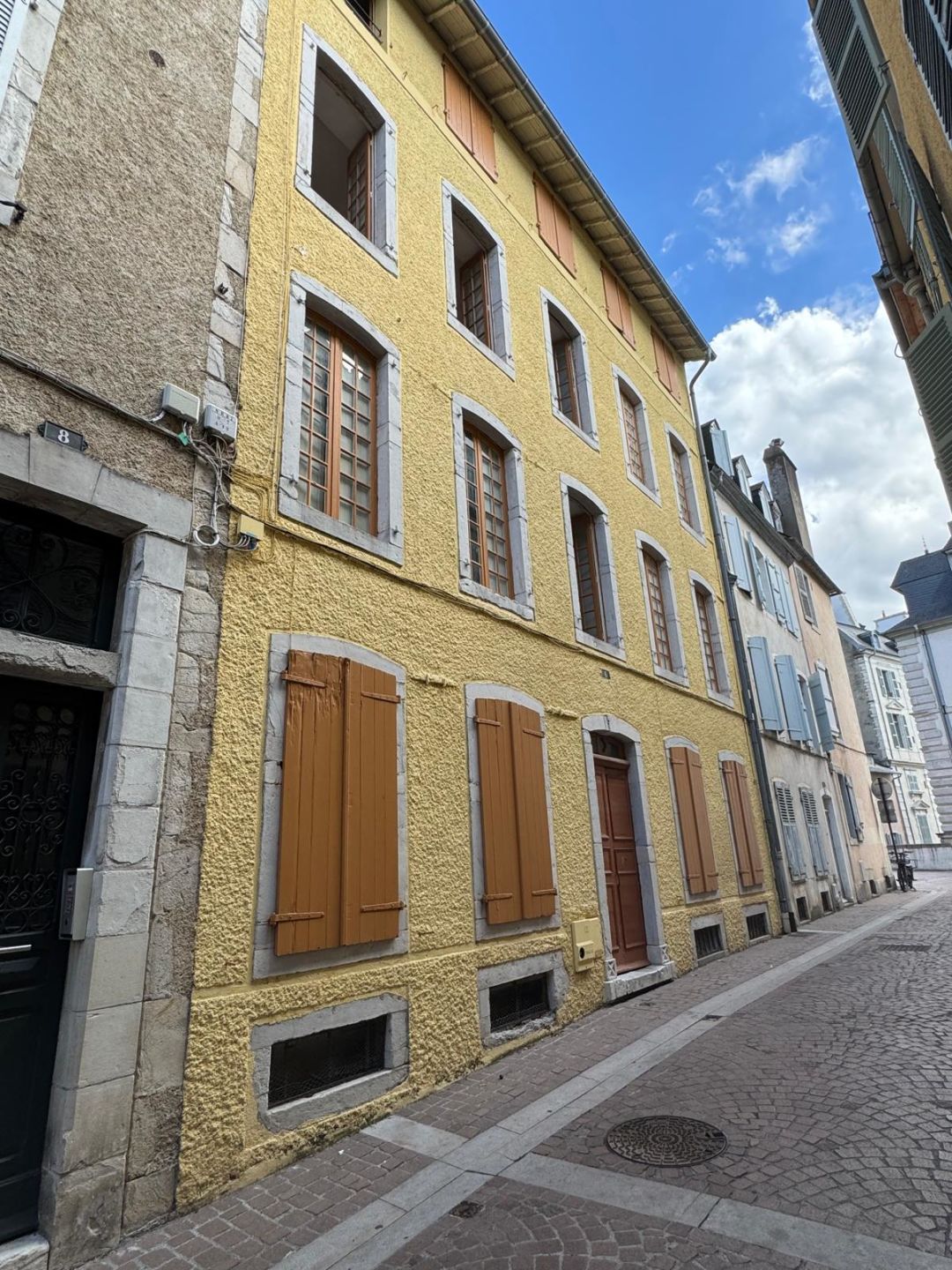 6 Rue du Parlement 64000 Pau