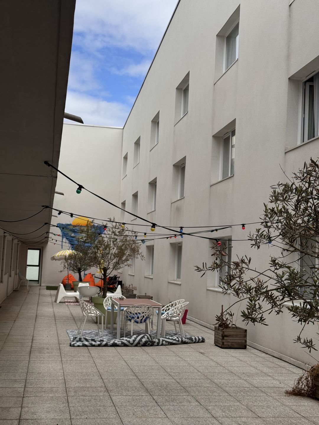 d06f27501bd591a0b39c8ccc928adbd8