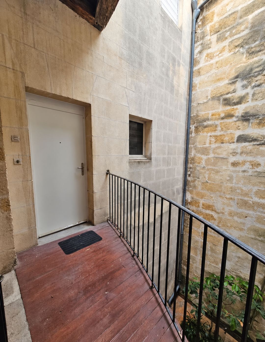 Programme immobilier à Bordeaux : 1 appartement dès 105 000 € — photo 2